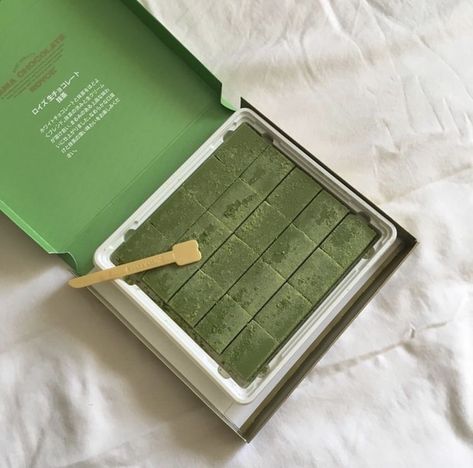 An Analysis of the Impacts of Increasing Turbulence of Migration in British&nbsp;Literature